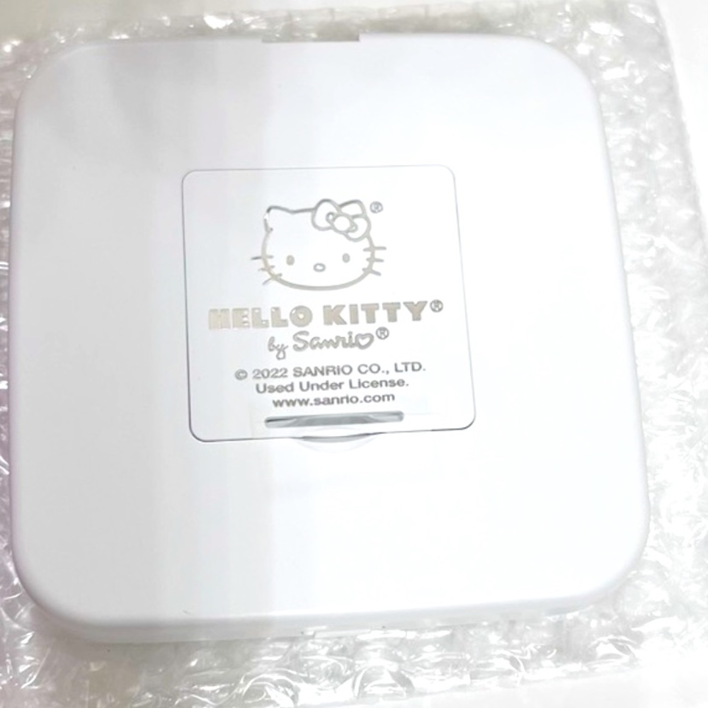 Hello Kitty Compact Mirror - Picture 3 of 4